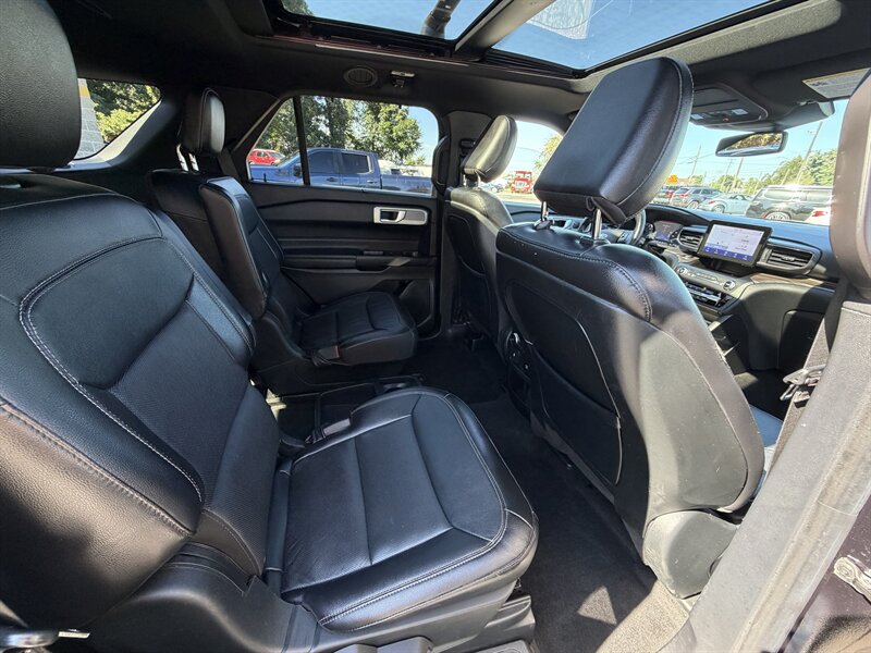 2020 Ford Explorer Limited - Photo 13 - Elkhart, IN 46514