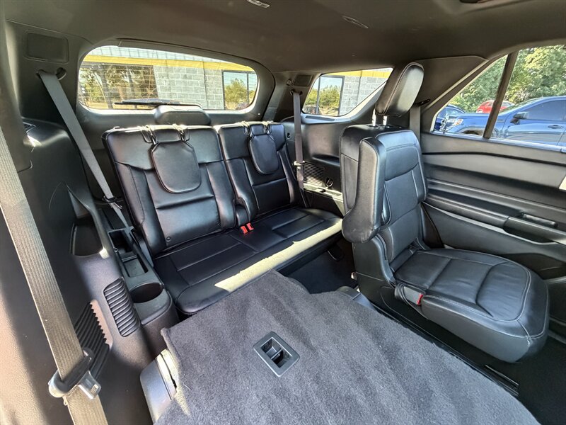 2020 Ford Explorer Limited - Photo 14 - Elkhart, IN 46514