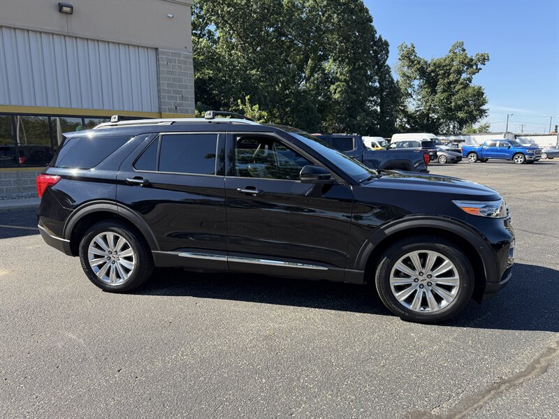 2020 Ford Explorer Limited - Photo 7 - Elkhart, IN 46514