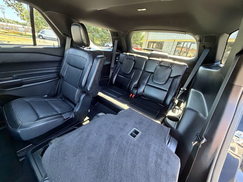 2020 Ford Explorer Limited - Photo 17 - Elkhart, IN 46514