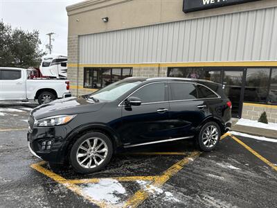 2017 Kia Sorento SX Limited V6   - Photo 2 - Elkhart, IN 46514