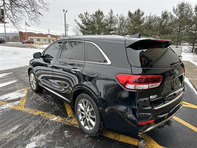 2017 Kia Sorento SX Limited V6   - Photo 3 - Elkhart, IN 46514