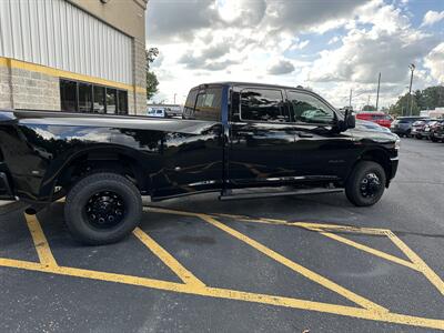 2024 RAM 3500 Laramie   - Photo 11 - Elkhart, IN 46514
