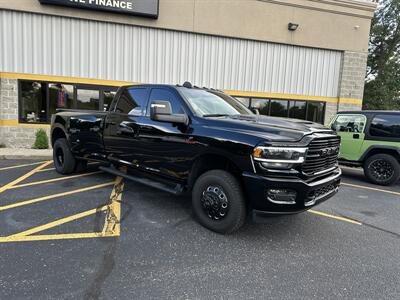 2024 RAM 3500 Laramie   - Photo 14 - Elkhart, IN 46514