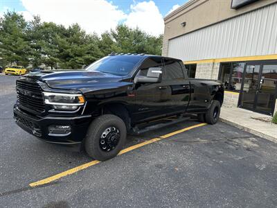 2024 RAM 3500 Laramie   - Photo 18 - Elkhart, IN 46514