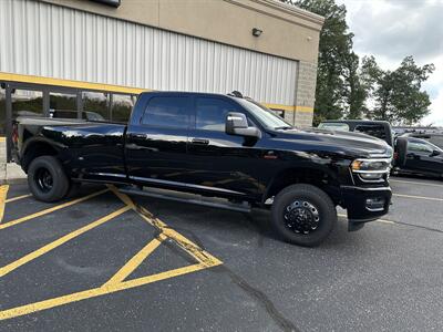 2024 RAM 3500 Laramie   - Photo 13 - Elkhart, IN 46514