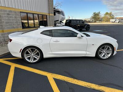 2018 Chevrolet Camaro LT   - Photo 7 - Elkhart, IN 46514