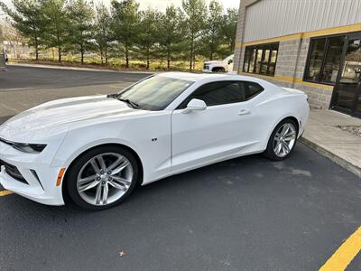 2018 Chevrolet Camaro LT   - Photo 2 - Elkhart, IN 46514