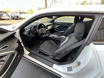 2018 Chevrolet Camaro LT   - Photo 14 - Elkhart, IN 46514