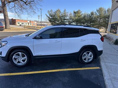 2018 GMC Terrain SLE   - Photo 2 - Elkhart, IN 46514