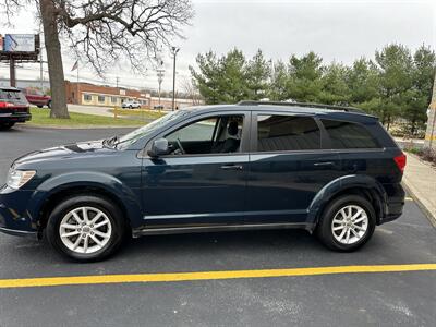 2013 Dodge Journey SXT   - Photo 2 - Elkhart, IN 46514