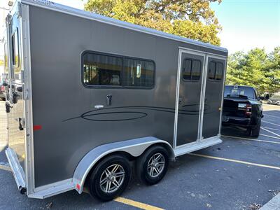 2024 Frontier Ambassador 67 " - Photo 3 - Elkhart, IN 46514