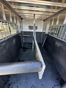 2024 Frontier Ambassador 67 " - Photo 7 - Elkhart, IN 46514