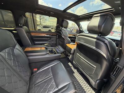 2023 Jeep Grand Wagoneer Series III   - Photo 14 - Elkhart, IN 46514