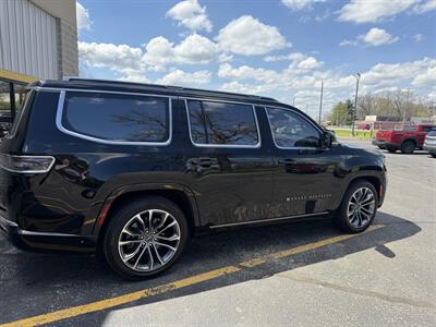 2023 Jeep Grand Wagoneer Series III   - Photo 8 - Elkhart, IN 46514