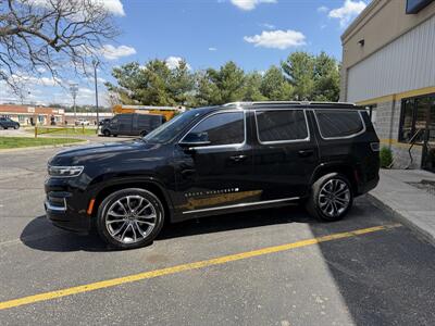 2023 Jeep Grand Wagoneer Series III   - Photo 2 - Elkhart, IN 46514