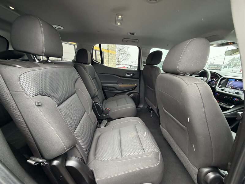 2021 GMC Acadia SLE - Photo 14 - Elkhart, IN 46514