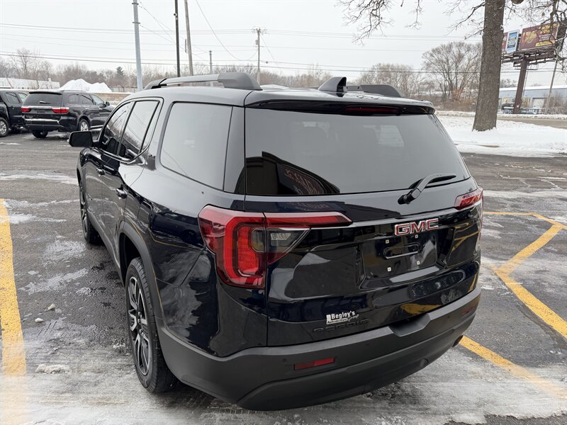 2021 GMC Acadia SLE - Photo 5 - Elkhart, IN 46514