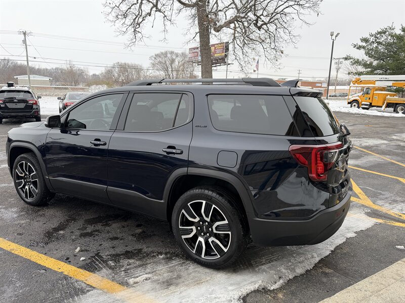 2021 GMC Acadia SLE - Photo 4 - Elkhart, IN 46514