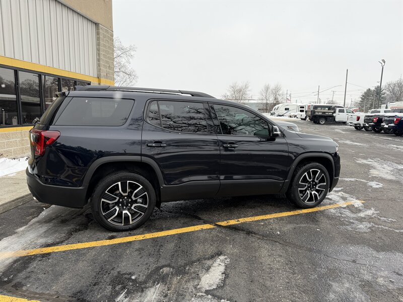 2021 GMC Acadia SLE - Photo 8 - Elkhart, IN 46514