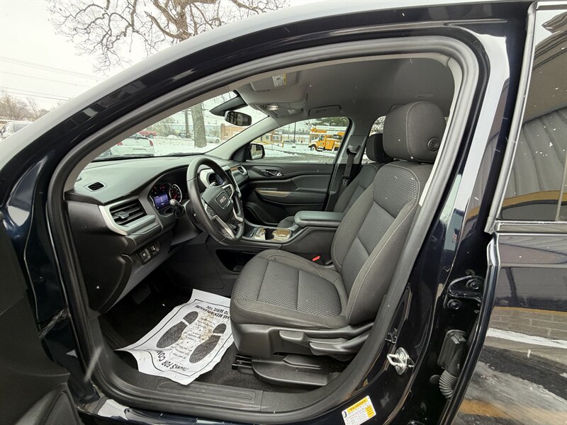 2021 GMC Acadia SLE - Photo 19 - Elkhart, IN 46514