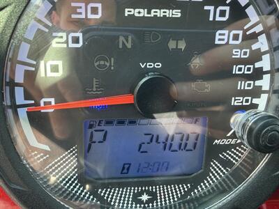 2016 Polaris Crew XP 900 EPS   - Photo 23 - Elkhart, IN 46514