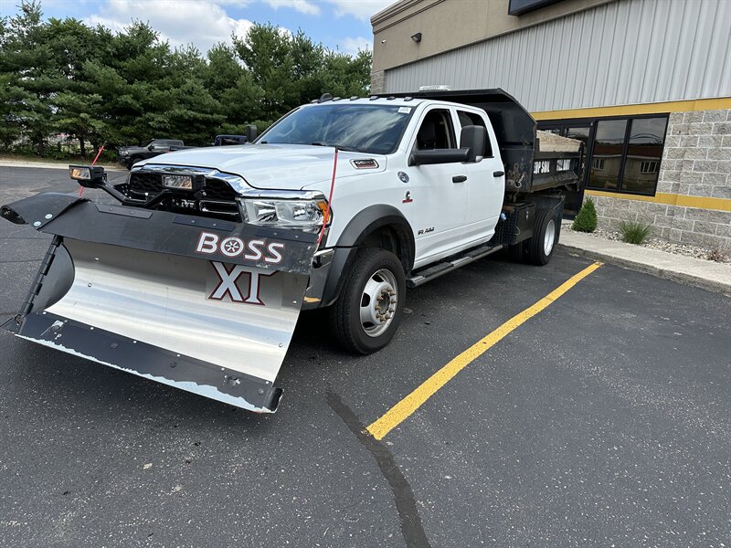 2020 RAM 5500 Dump - Photo 1 - Elkhart, IN 46514