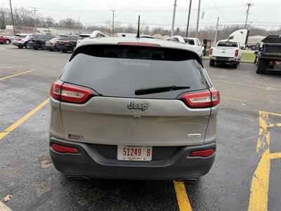 2015 Jeep Cherokee Latitude - Photo 5 - Elkhart, IN 46514