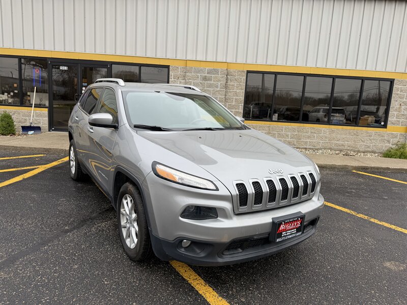 2015 Jeep Cherokee Latitude - Photo 9 - Elkhart, IN 46514