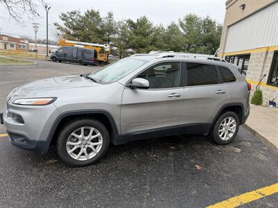 2015 Jeep Cherokee Latitude - Photo 2 - Elkhart, IN 46514