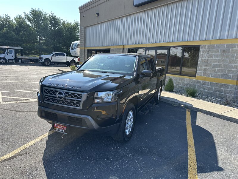 2022 Nissan Frontier S - Photo 1 - Elkhart, IN 46514