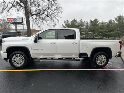 2022 Chevrolet Silverado 2500HD High Country   - Photo 2 - Elkhart, IN 46514