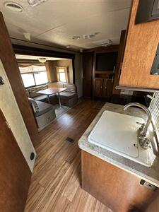 2014 Forest River Vibe Extreme Lite   - Photo 18 - Elkhart, IN 46514