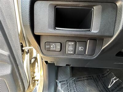 2019 Toyota Tacoma SR5 V6   - Photo 25 - Elkhart, IN 46514