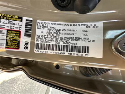 2019 Toyota Tacoma SR5 V6   - Photo 24 - Elkhart, IN 46514