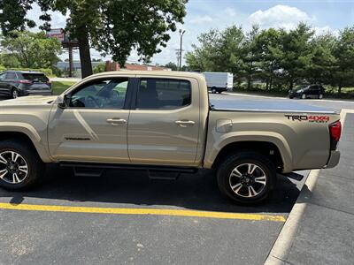 2019 Toyota Tacoma SR5 V6   - Photo 5 - Elkhart, IN 46514