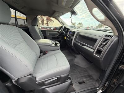 2014 RAM 1500 Express   - Photo 17 - Elkhart, IN 46514