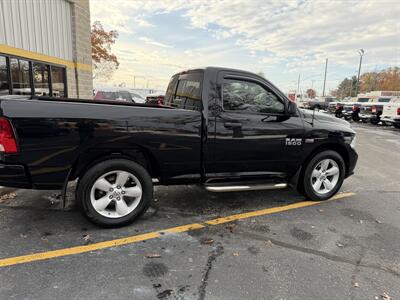 2014 RAM 1500 Express   - Photo 8 - Elkhart, IN 46514