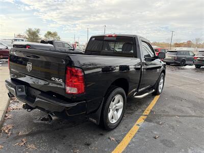 2014 RAM 1500 Express   - Photo 7 - Elkhart, IN 46514