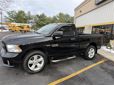2014 RAM 1500 Express   - Photo 2 - Elkhart, IN 46514