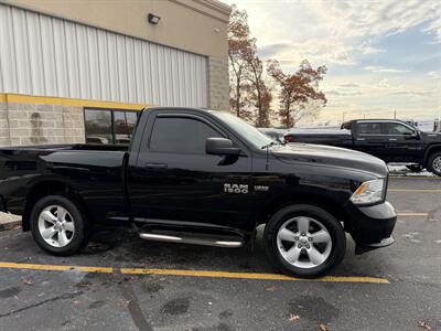 2014 RAM 1500 Express   - Photo 9 - Elkhart, IN 46514