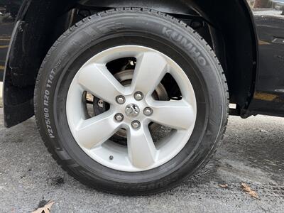 2014 RAM 1500 Express   - Photo 13 - Elkhart, IN 46514