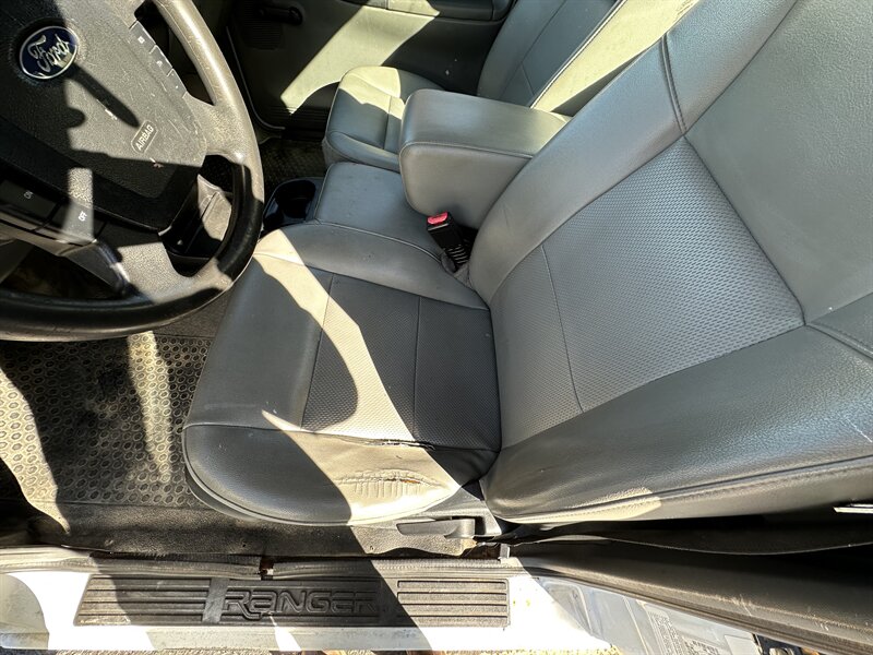 2011 Ford Ranger XL - Photo 16 - Elkhart, IN 46514