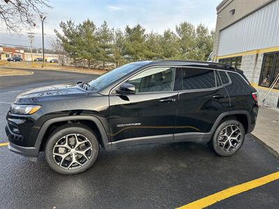 2024 Jeep Compass Limited   - Photo 6 - Elkhart, IN 46514