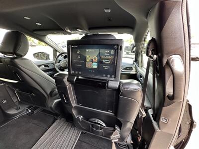 2019 Chrysler Pacifica Touring L Plus   - Photo 17 - Elkhart, IN 46514