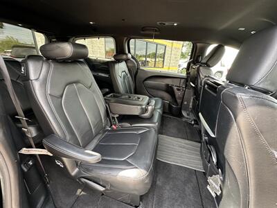 2019 Chrysler Pacifica Touring L Plus   - Photo 15 - Elkhart, IN 46514