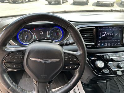 2019 Chrysler Pacifica Touring L Plus   - Photo 22 - Elkhart, IN 46514