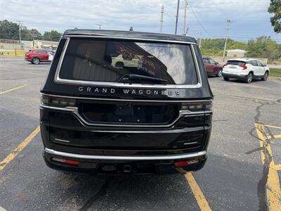 2022 Jeep Grand Wagoneer Series III   - Photo 6 - Elkhart, IN 46514