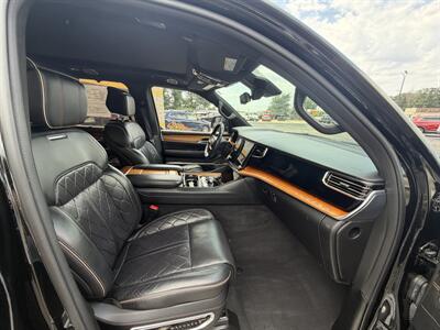 2022 Jeep Grand Wagoneer Series III   - Photo 13 - Elkhart, IN 46514
