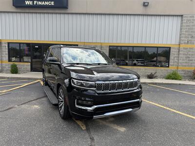 2022 Jeep Grand Wagoneer Series III   - Photo 11 - Elkhart, IN 46514